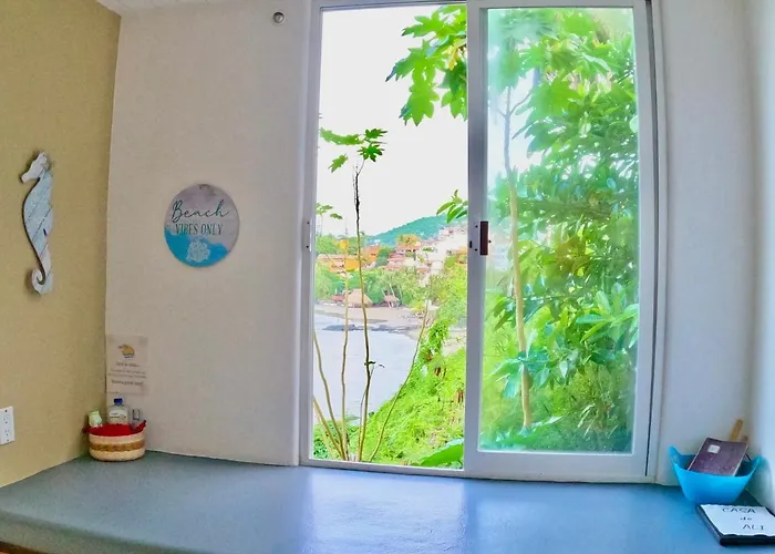 Casa De Ali: Located On The Beach! Apartment Zihuatanejo