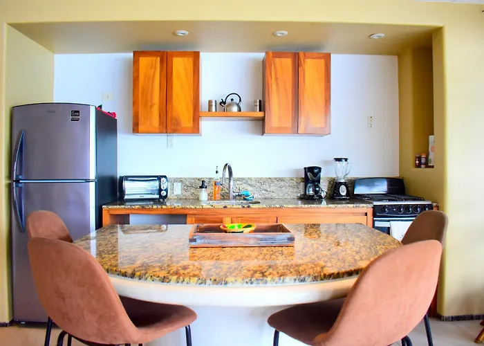 Apartment Casa De Ali: Located On The Beach! Zihuatanejo