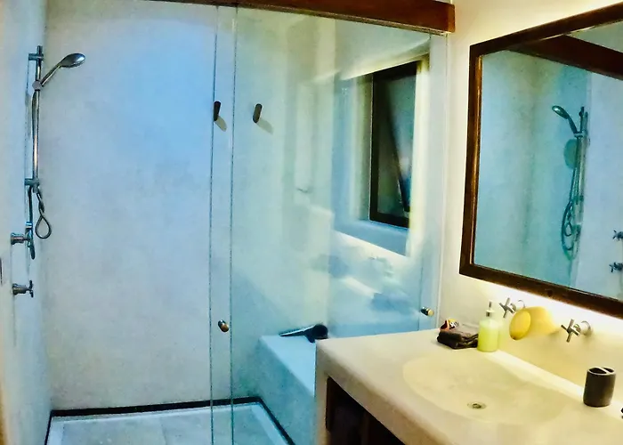 Casa De Ali: Located On The Beach! Apartment Zihuatanejo