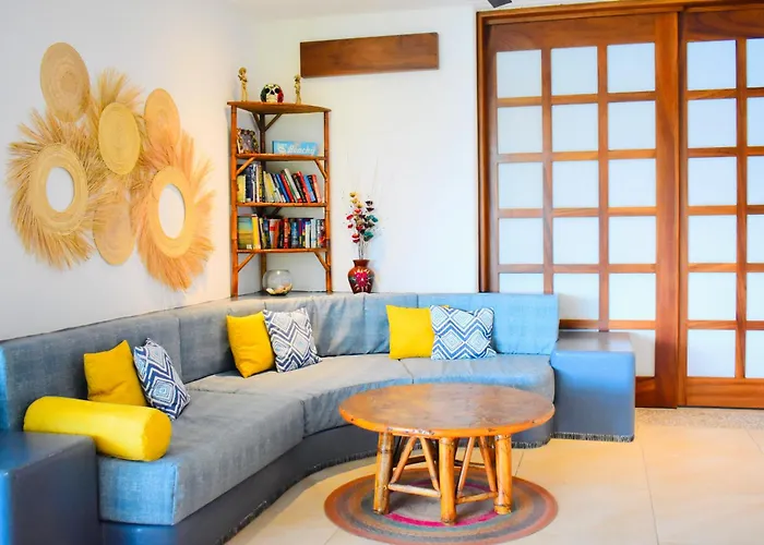 Casa De Ali: Located On The Beach! Zihuatanejo
