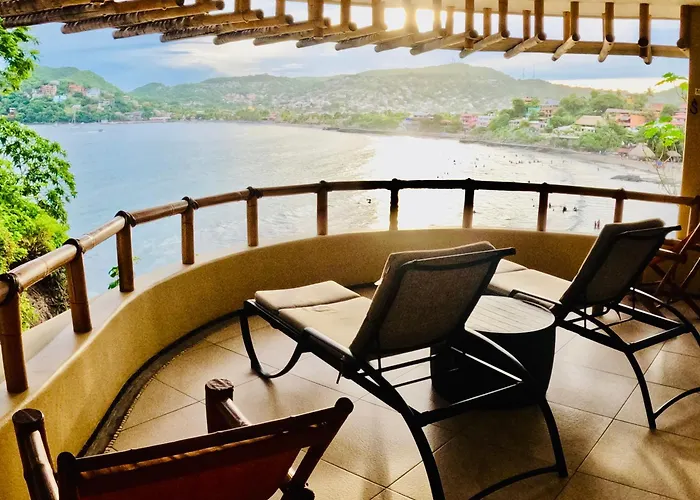 Apartment Casa De Ali: Located On The Beach! Zihuatanejo