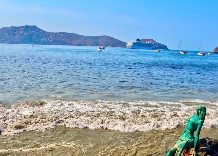 Casa De Ali: Located On The Beach! Apartment Zihuatanejo